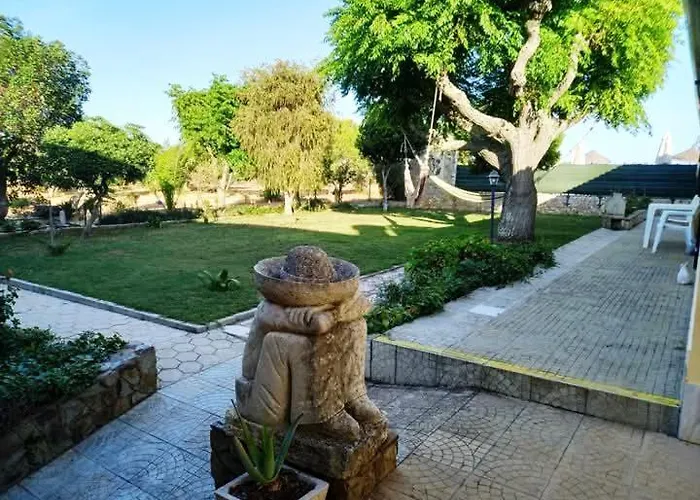 Гостевой дом Quinta Aves - T2 Com Piscina Comum