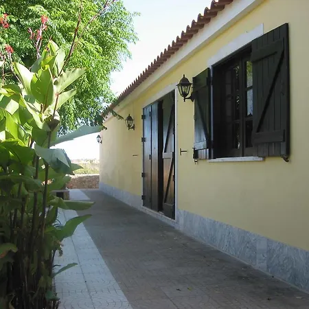 Pensionat Quinta Das Aves *